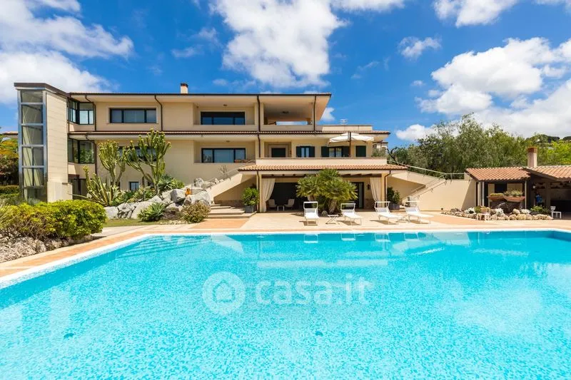 Piscine - Luxury Villa with Sea View in Capo Vaticano