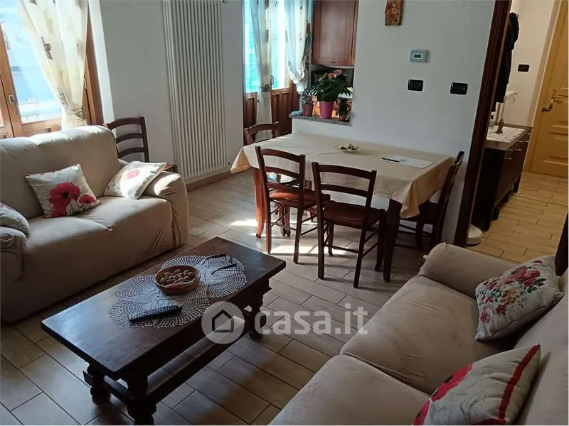 Sala da pranzo - Bright Trilocale with Balcony in Aymavilles