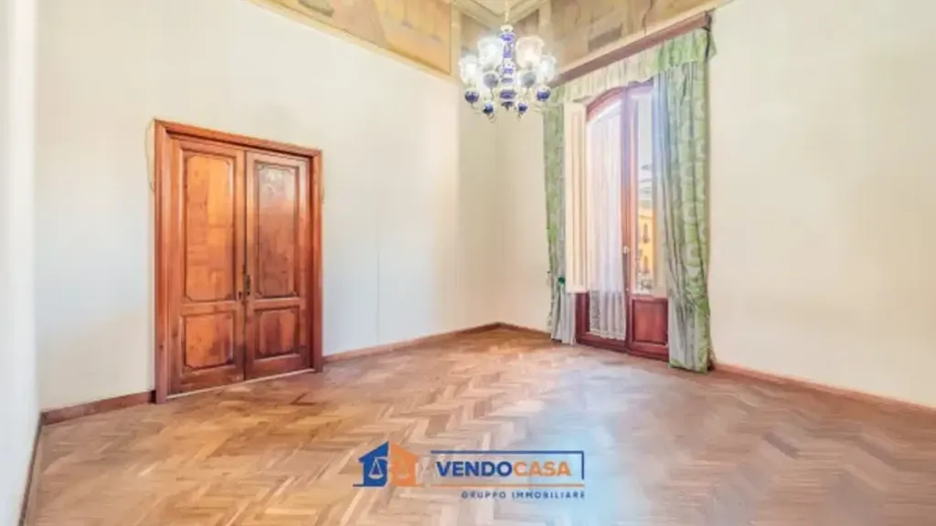 Pièces - Historic Luxury Apartment in Florence