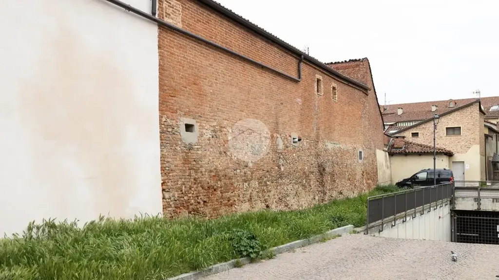 Giardino - Rustic-Style Flat with Balcony in Chieri