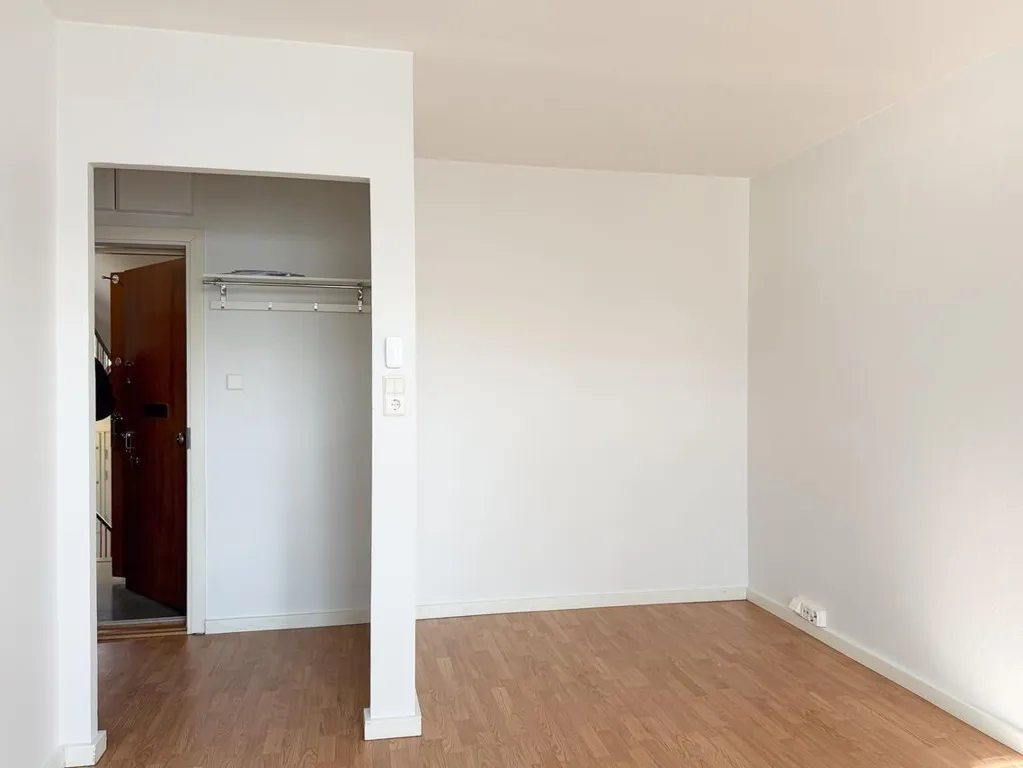 Pièces - Bright Studio Apartment in Haaga, Helsinki