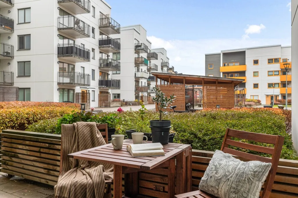 Balcon - Modern Flat with Terrace in Ursvik