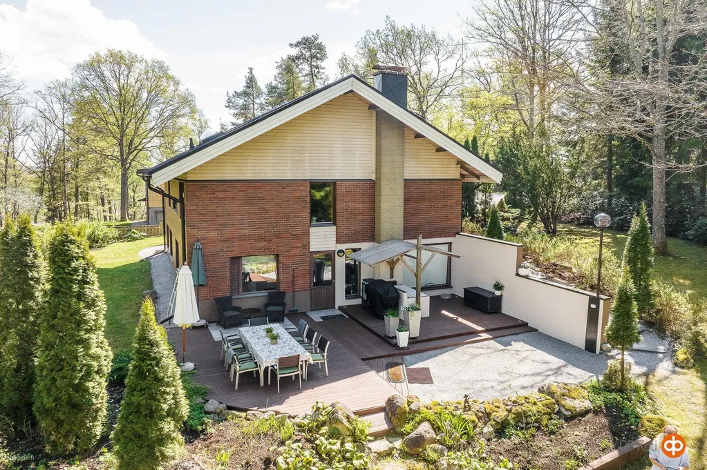 Esterno - Architectural House with Garden in Halikko