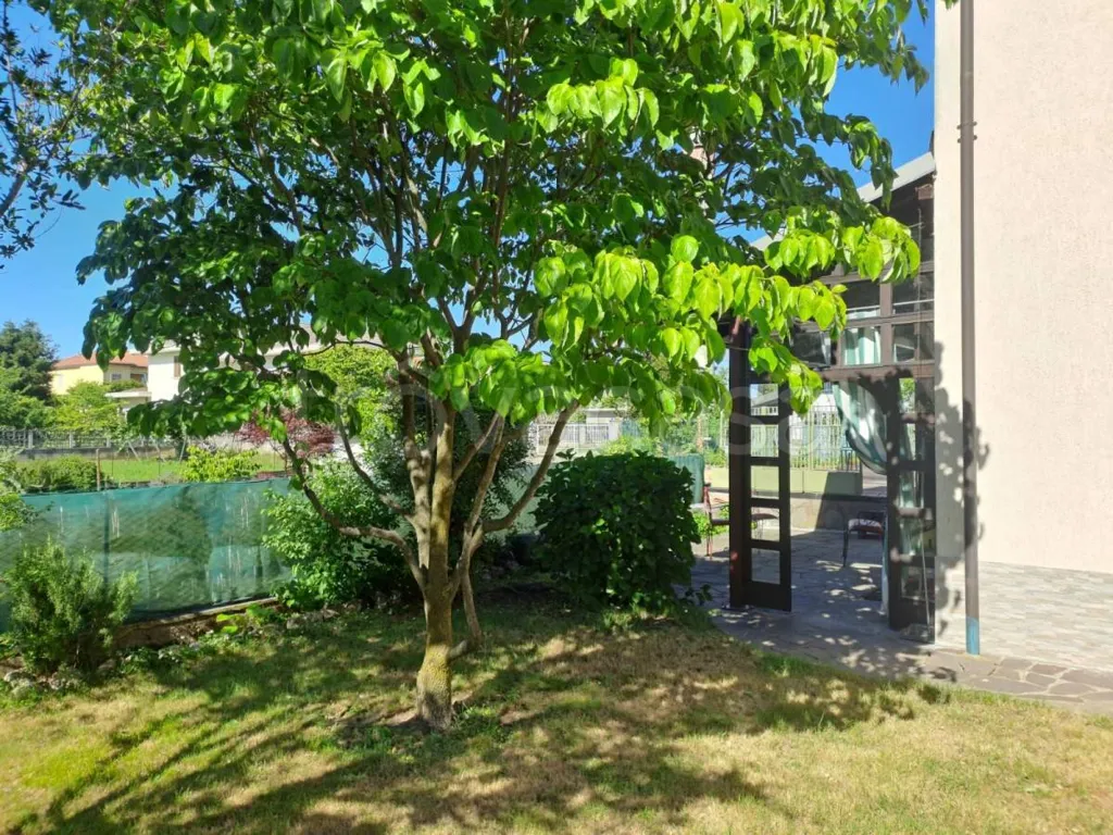 Aed - Terraced Villa with Private Garden in Bellinzago Novarese