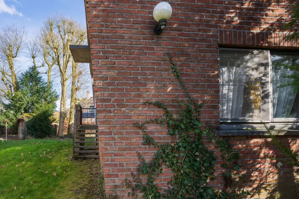 Aed - Villa with Renovation Potential in Buerstede
