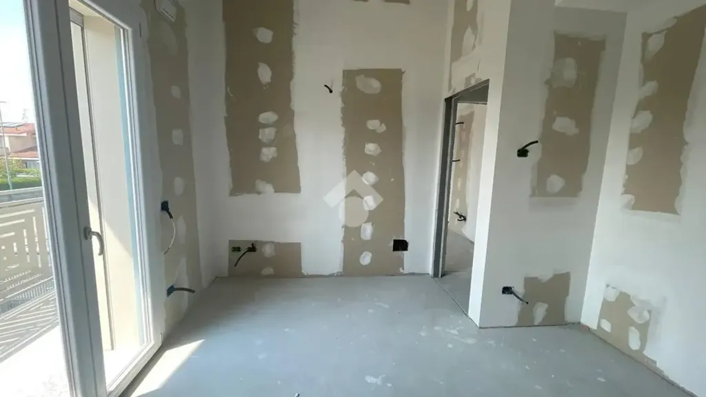 Stanze - Appartamento con terrazzo e box a Vaprio D'Adda