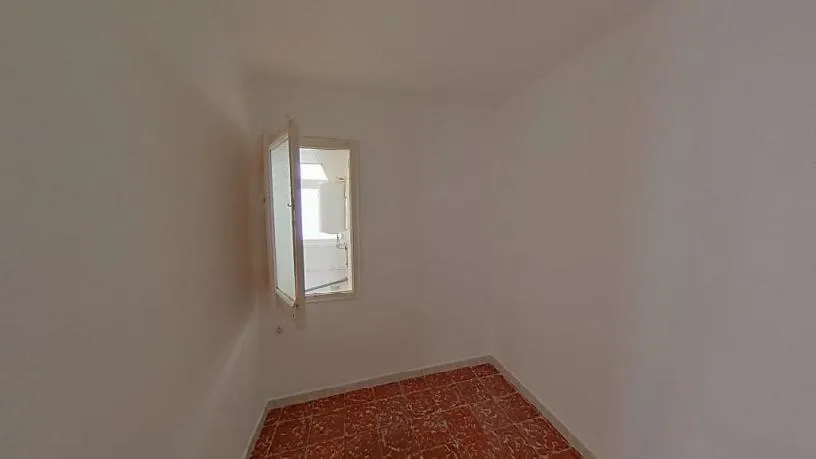 Toad - Apartment with Garden Access in Badalona