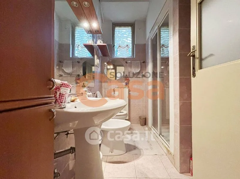 Salles de bain - Spacious Apartment with Garden View in Piacenza