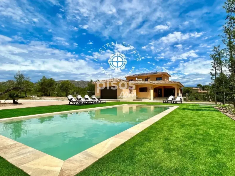 Piscine - Luxury Villa with Private Pool in Costa Dorada