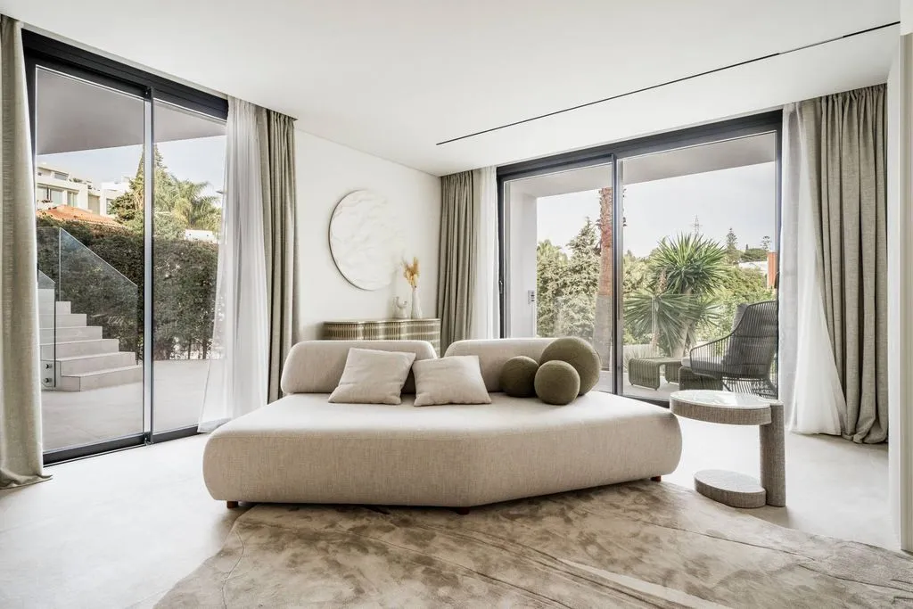 Elutuba - Luxury Villa with Mountain View in Marbella
