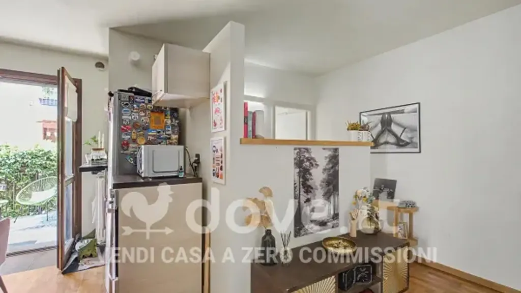 Soggiorno - Three-bedroom Apartment with Terrace in Parma