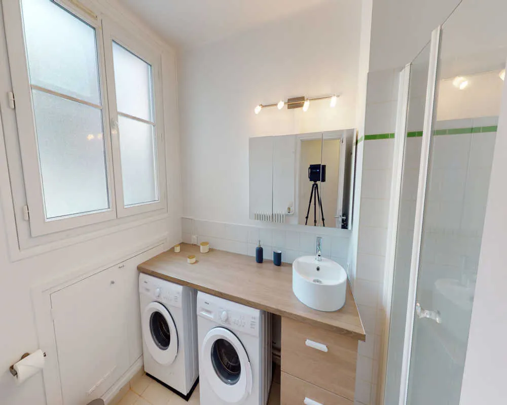 Buanderie - Chambre Meublée avec Vue Calme à Auteuil