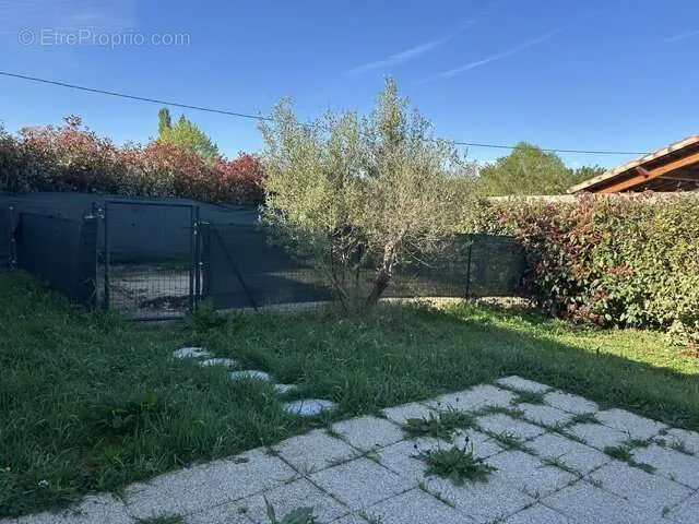 Jardin - Maison Récente avec Jardin à Carbonne