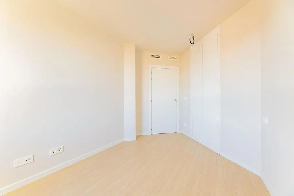Stanze - Apartment with East-Facing Terrace in L'Eixample