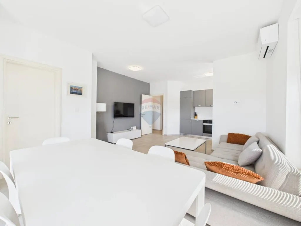 Séjour - Modern Apartment with Balcony in Štinjan, Pula