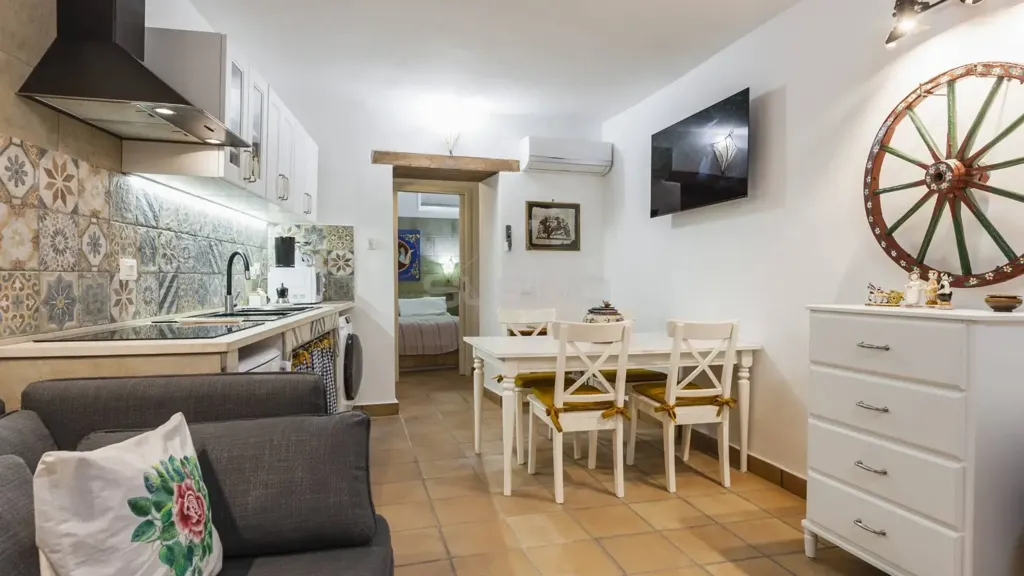 Salle à manger - Rustic Trilocale near Castello Maniace, Siracusa