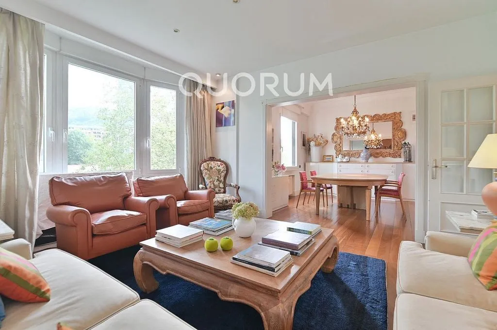 Séjour - Señorial Flat with Park Views in Abando, Bilbao