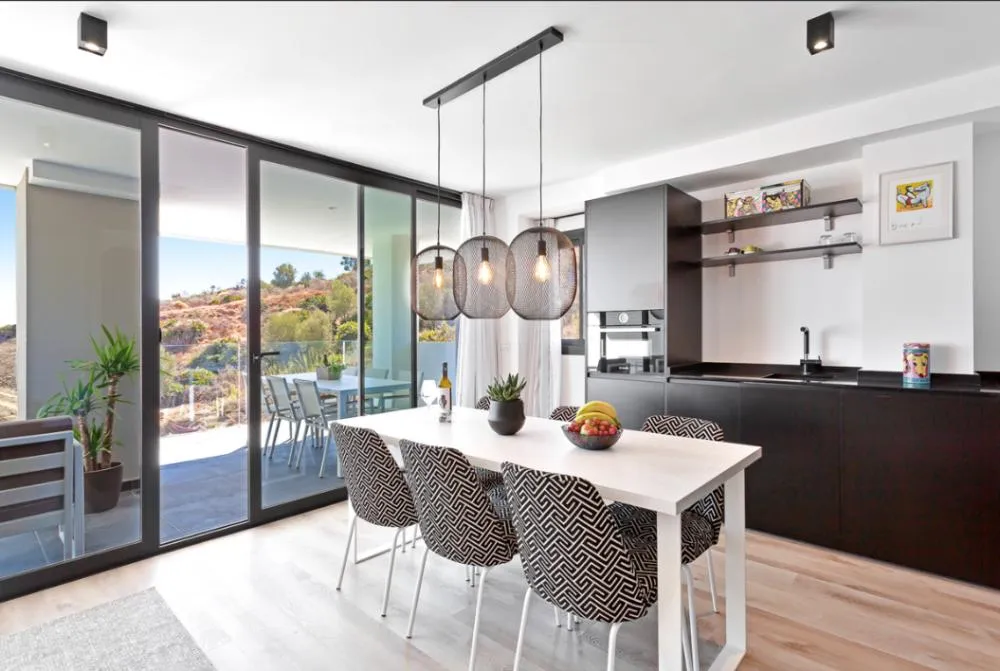 Söögituba - Key-Ready 3-Bed Apartment with Sea Views in Mijas