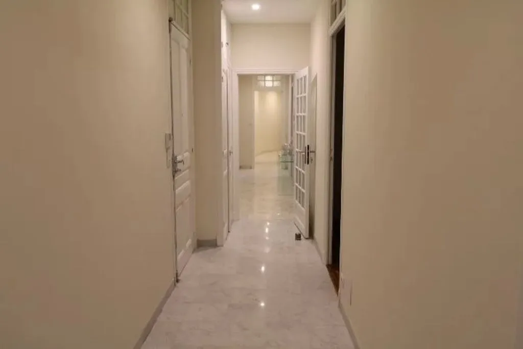 Hallway - Luxury Flat with Balcony in Cannes