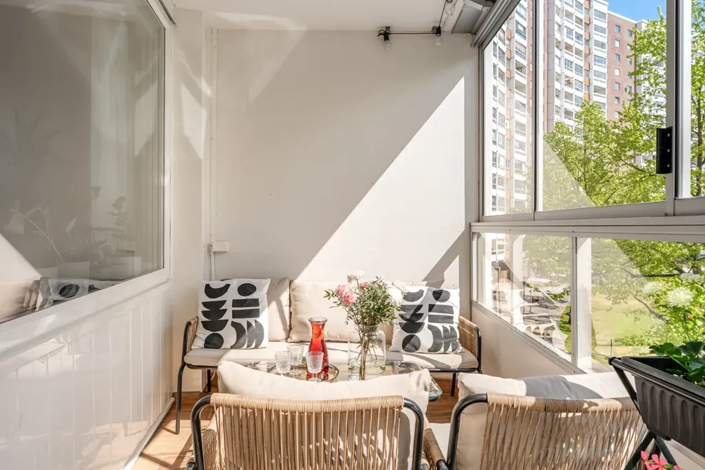Balcony - Apartment with Rental Unit in Täby