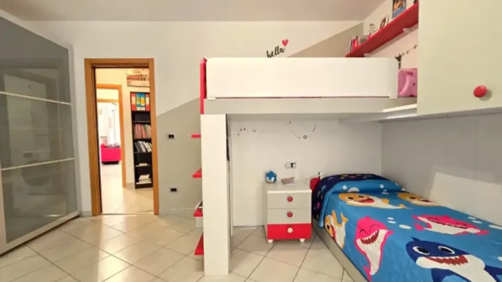Camere da letto - Versatile Apartment with Balcony in Alba