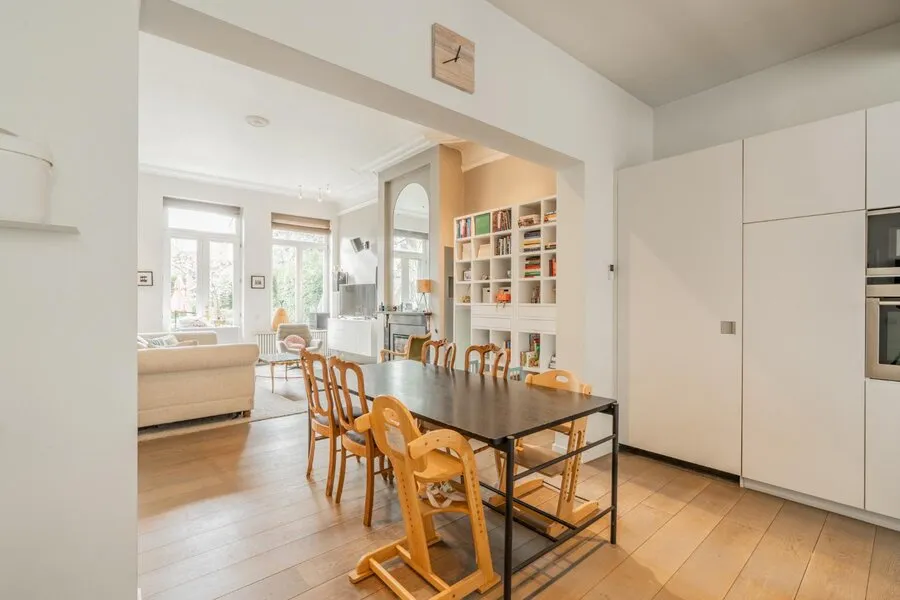Salle à manger - Townhouse avec Piscine à Bruges