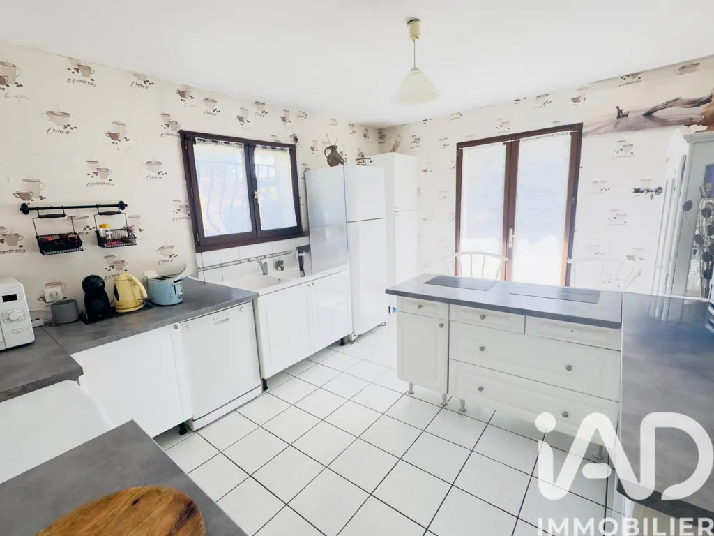 Cuisine - Maison avec Piscine et Jardin à Saint-André-de-Seignanx