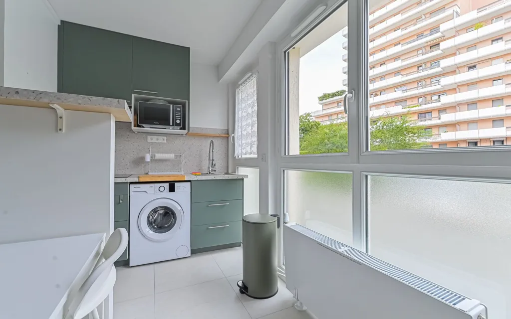 Lavanderia - Refurbished Flat in Central Colombes