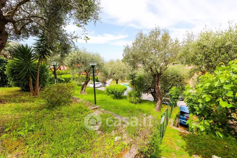Aed - Bright Trilocale with Terraces in Camogli