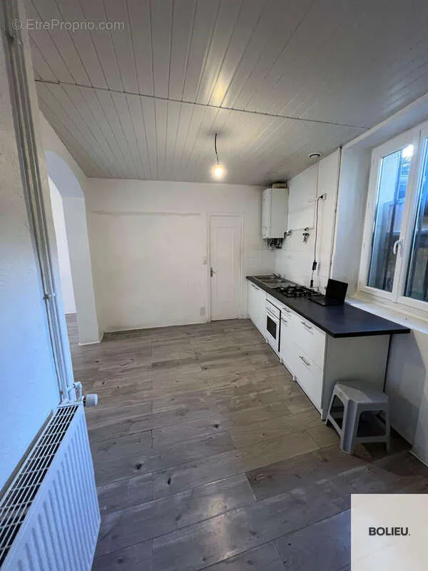 Kitchen - Investment Building with Shops in Belley