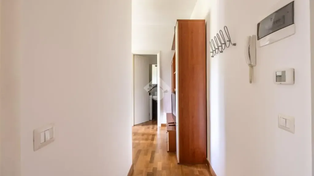 Entrée - Rustic Flat with Balcony in Prato Centenaro, Milan