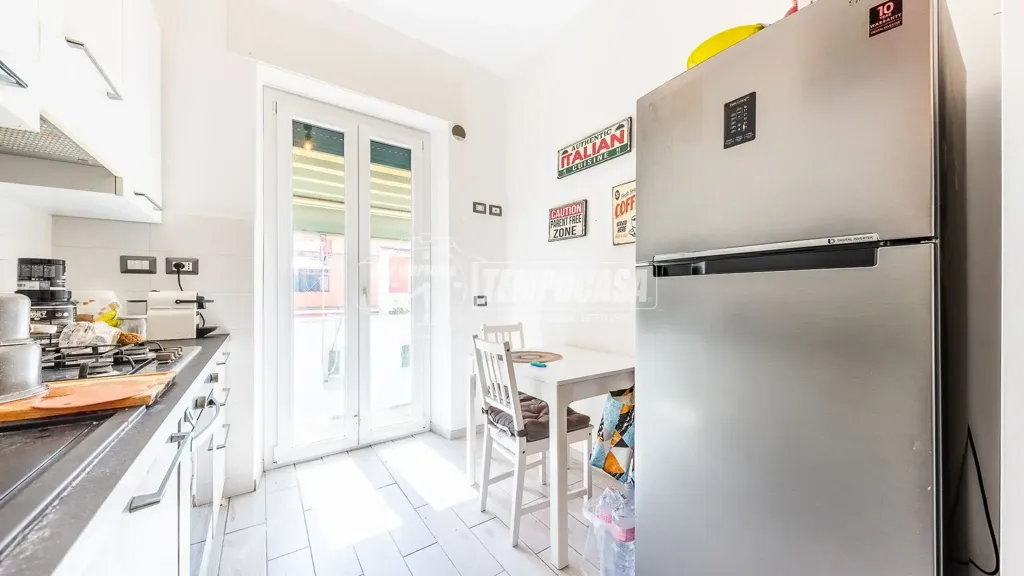 Köök - Ristrutturated Flat with Balcony in Rome
