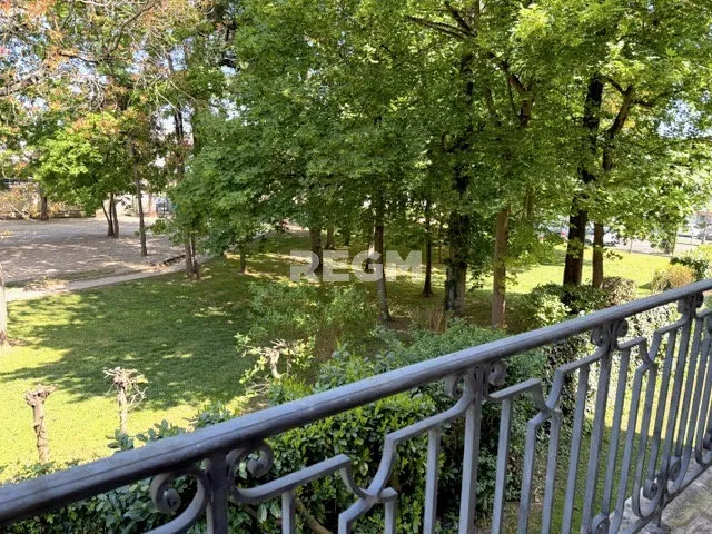 Balcon - Appartement avec Balcons en Centre-Ville à Saint-Fargeau-Ponthierry