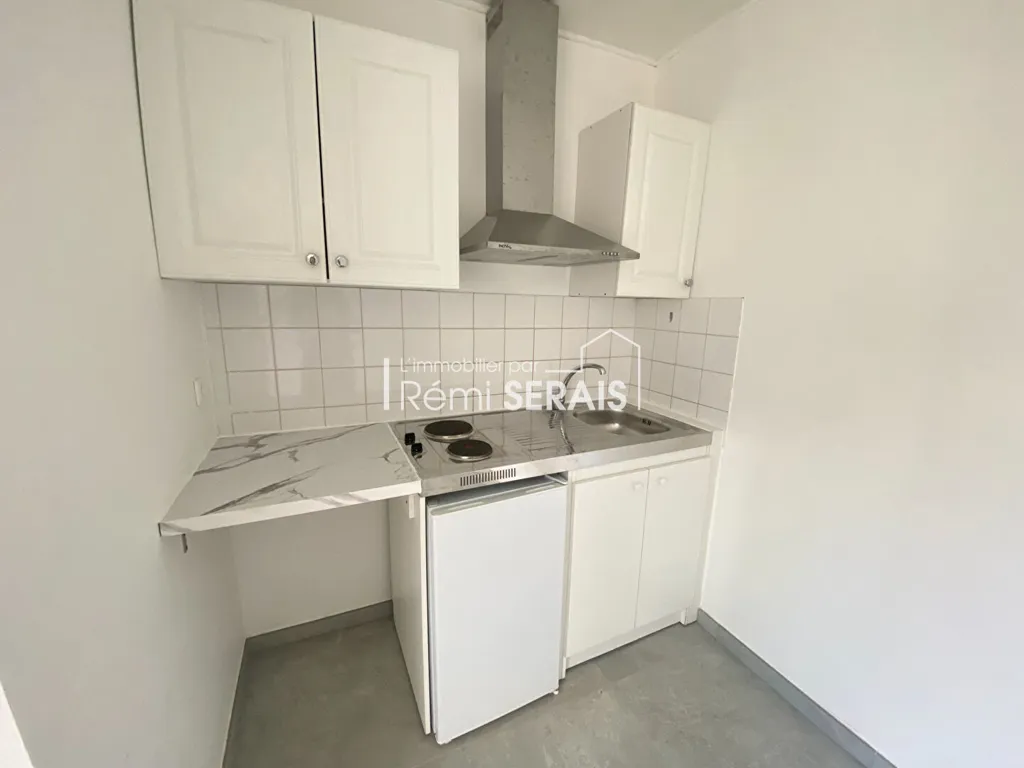 Kitchen - City Centre Maison with 2 Bedrooms in Flers