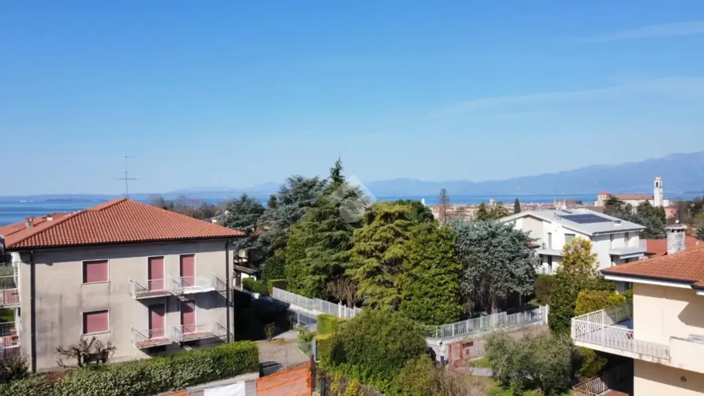 Terrace - New Apartment with Lake View in Lazise