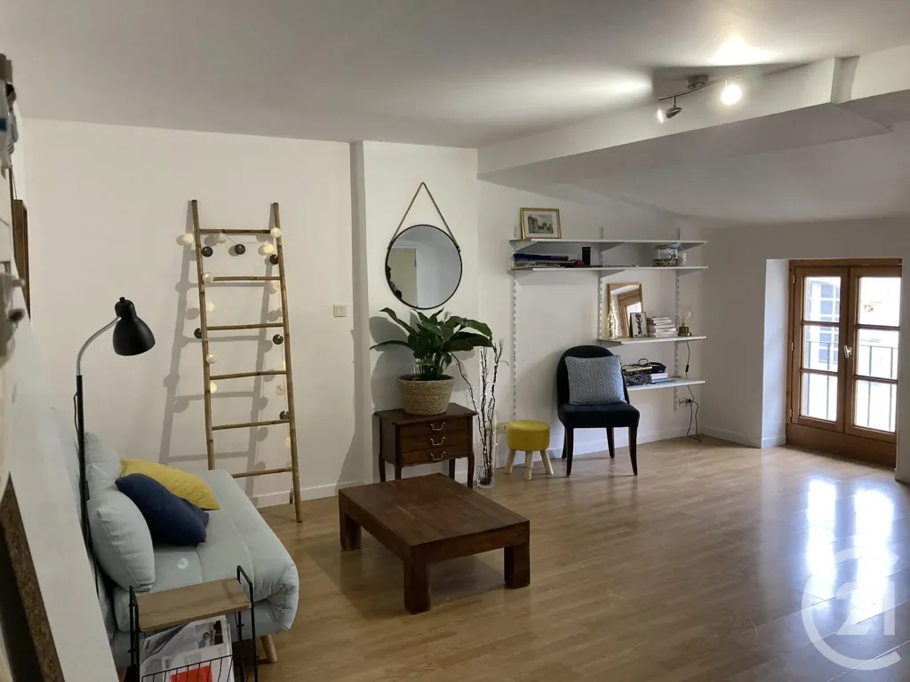 Séjour - Appartement Meublé avec Jardin à Carcassonne