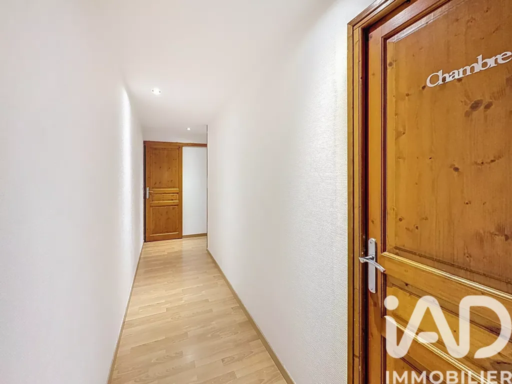 hallway_entrance