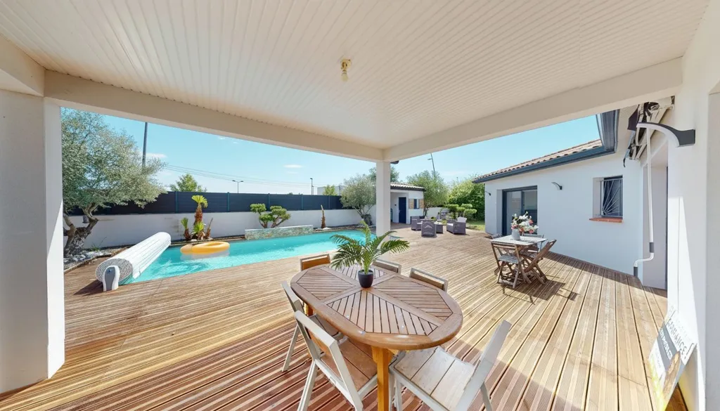 Piscine - Maison Contemporaine avec Piscine à Plaisance-Du-Touch