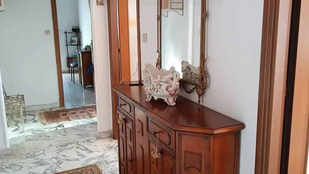 Esik - Apartment with Private Garden in Casella