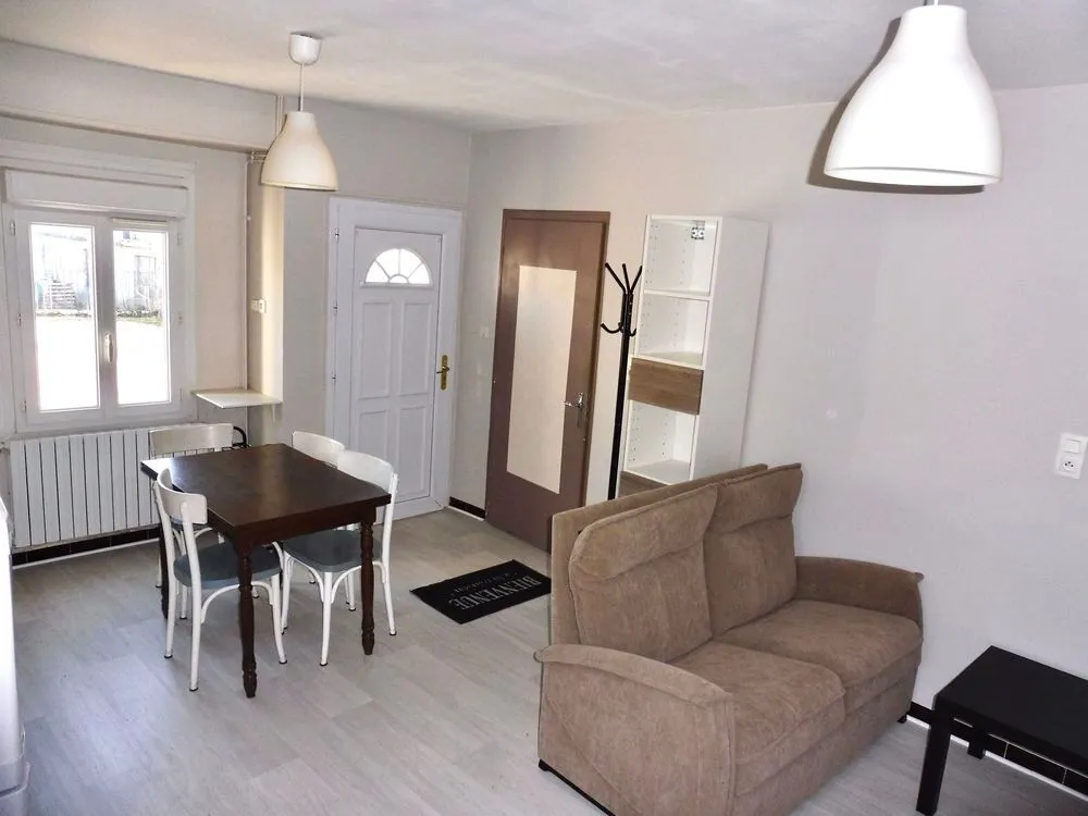Séjour - Appartement 2 Pièces Calme avec Garage à Viry