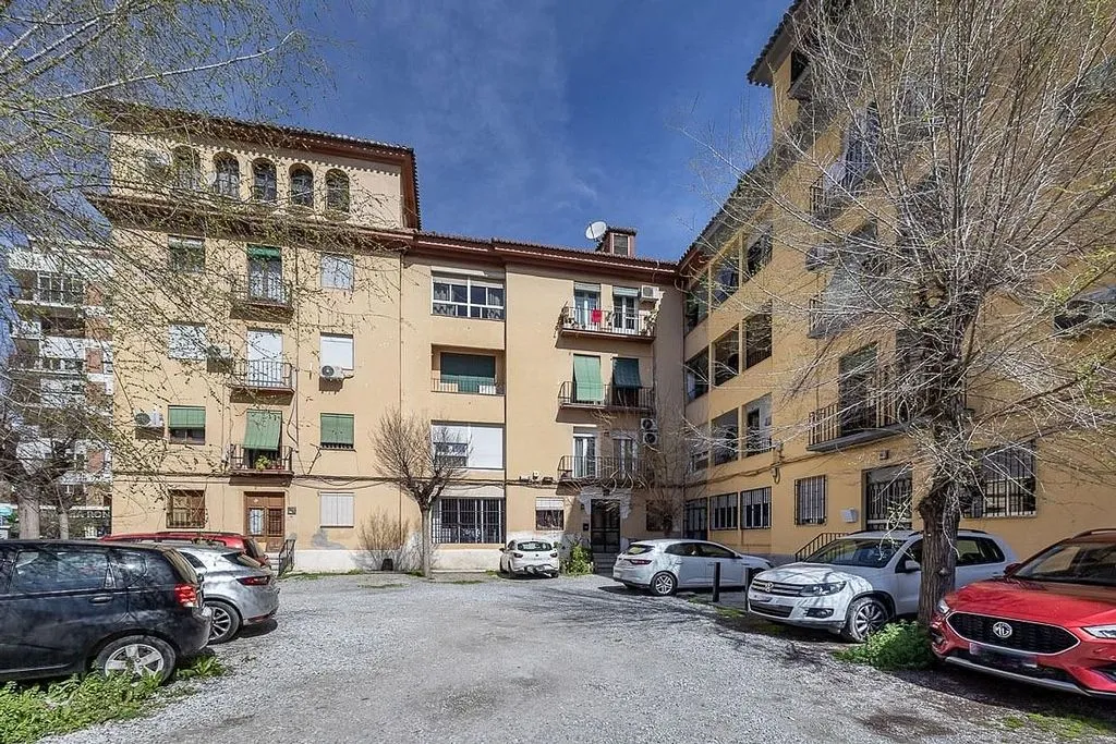 Välivaade - Renovated Flat with Urban Views in Granada