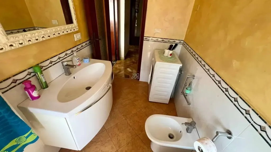 Salles de bain - Bright Apartment with Balcony in Prà, Genoa
