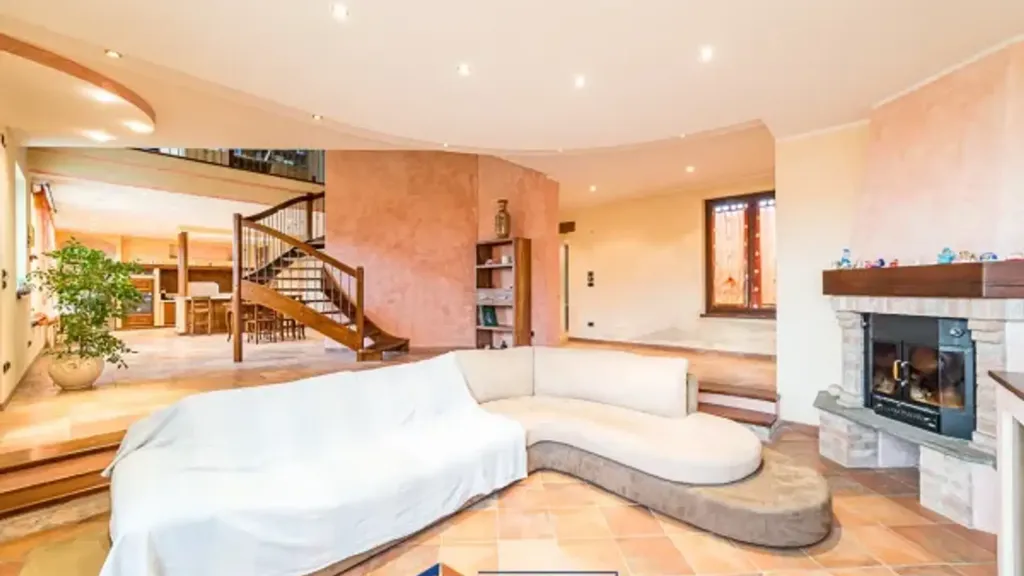 Living Room - Rustic Villa with Private Garden in Genola
