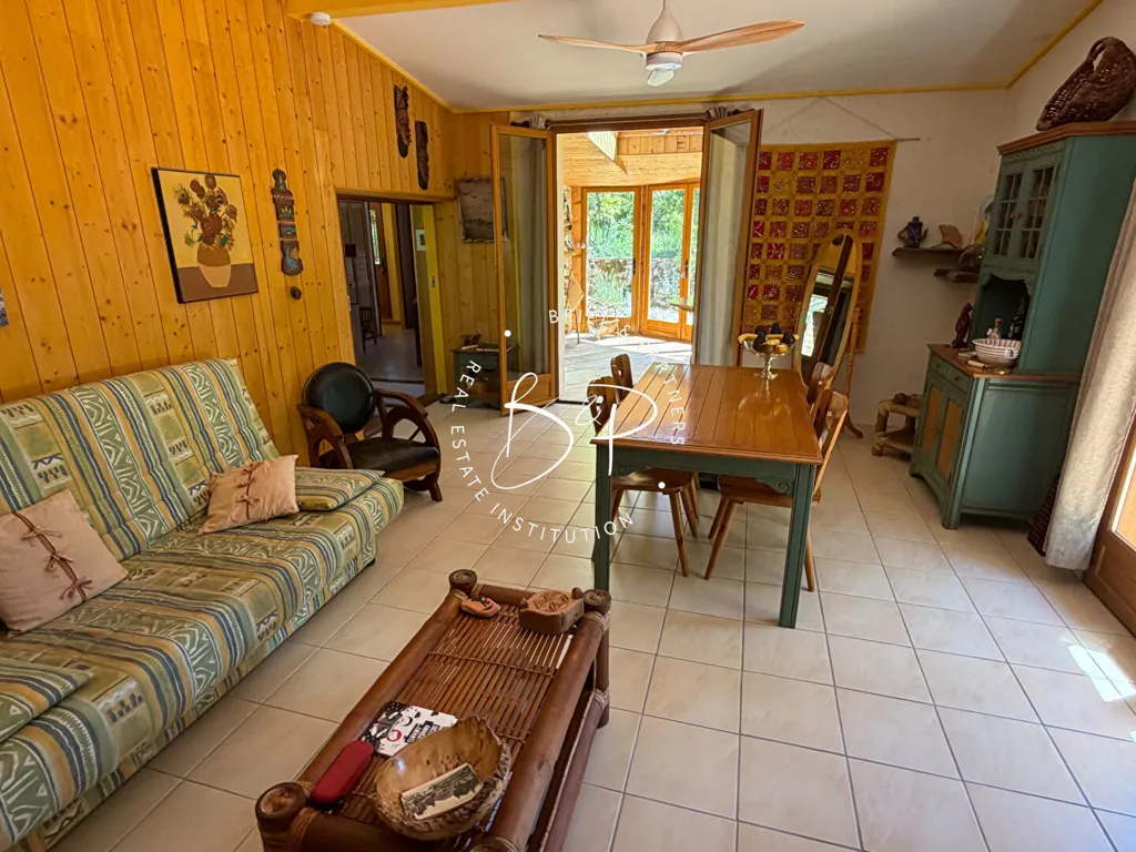 Séjour - Maison en Pierre avec Piscine à Lorgues