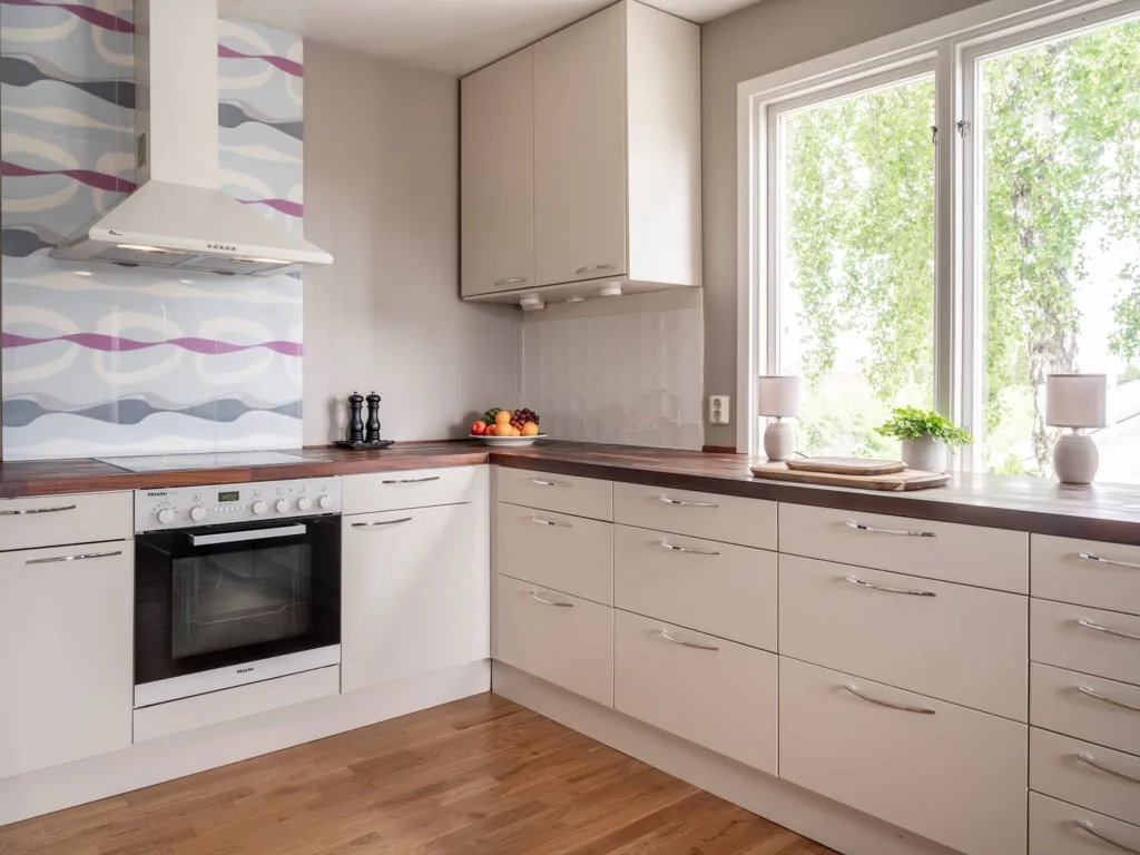 Cuisine - Charming Putsvilla with Garden in Lilla Ursvik