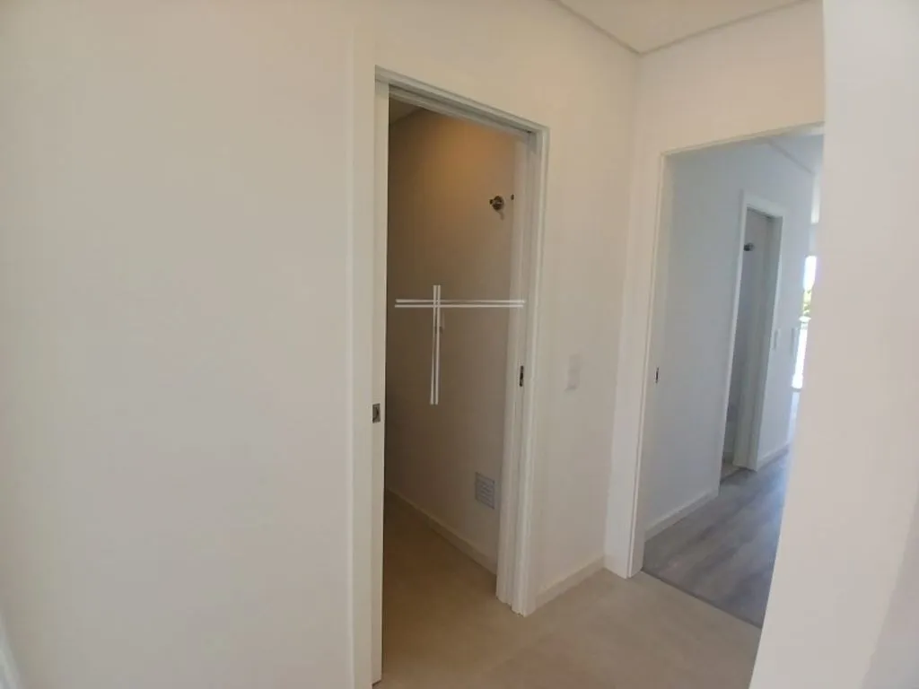 Entrée - Luxury 2-Bed Flat with Balcony in Charneca de Caparica