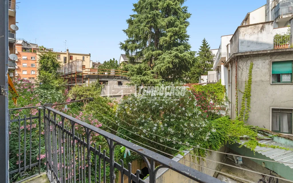 Rõdu - Spacious Flat with Balcony in Città Studi, Milan