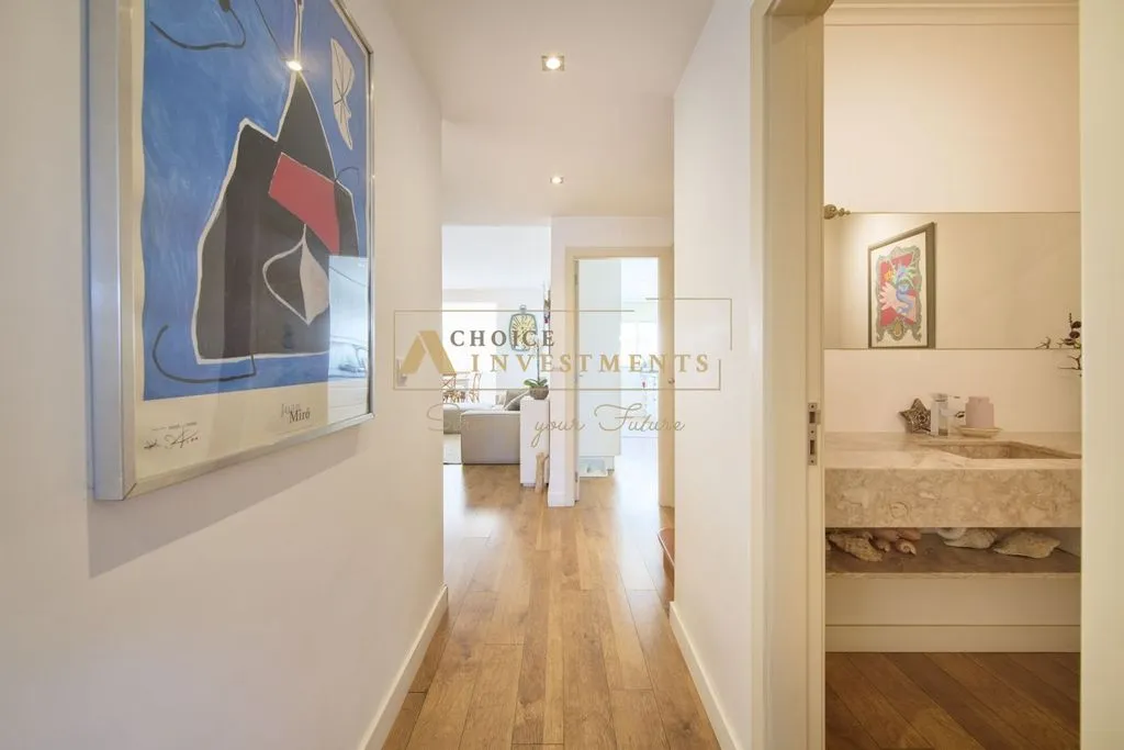 Entrée - Luxury Duplex Flat with Sea Views in Cascais