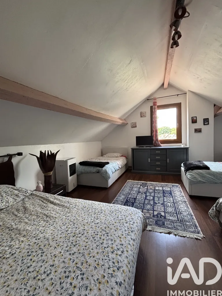 Bedrooms - House with Pool and Spa in Chantenay-Saint-Imbert