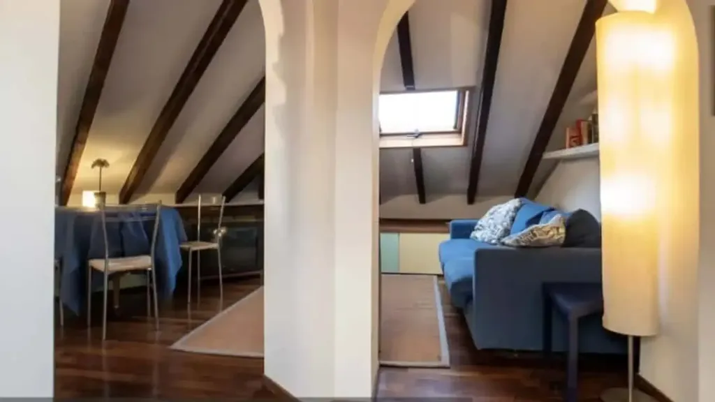 Toad - Mansarded Studio with City View in Milan